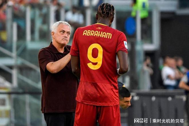 南宫28关键时刻体能课后；里昂调整名单备战意甲；态度坚定；资深球员宣示担当的简单介绍