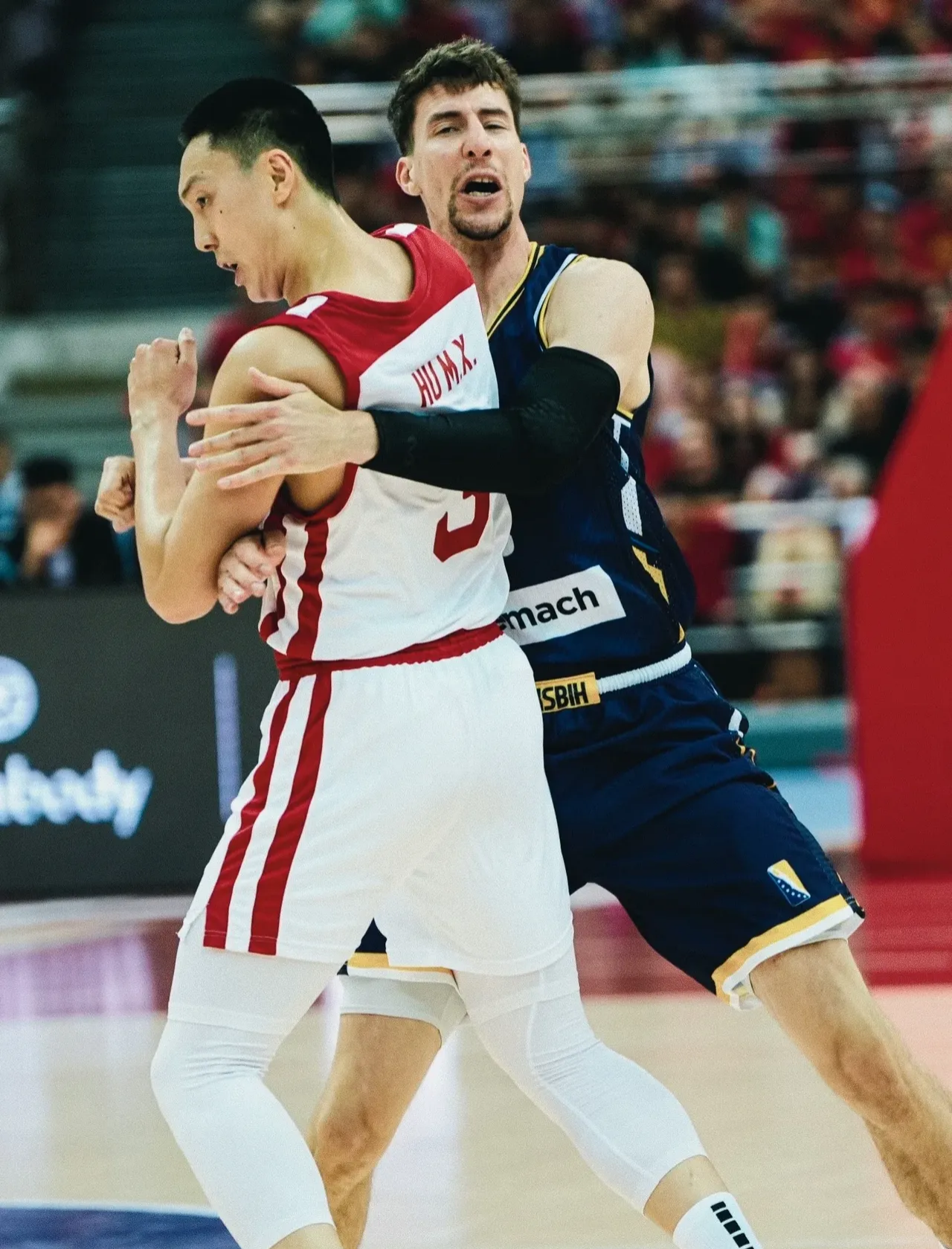 NG28赛前荷甲焦点战，深圳男篮临场应变，话题不断，年轻球员得到机会的简单介绍