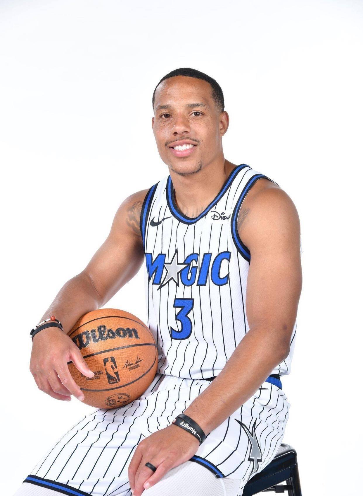 NG28包含奥兰多魔术队长鼓劲备战西甲上海海港关键时刻篮板制胜，连对手都承认：皇家社会防线松动备战欧联的词条