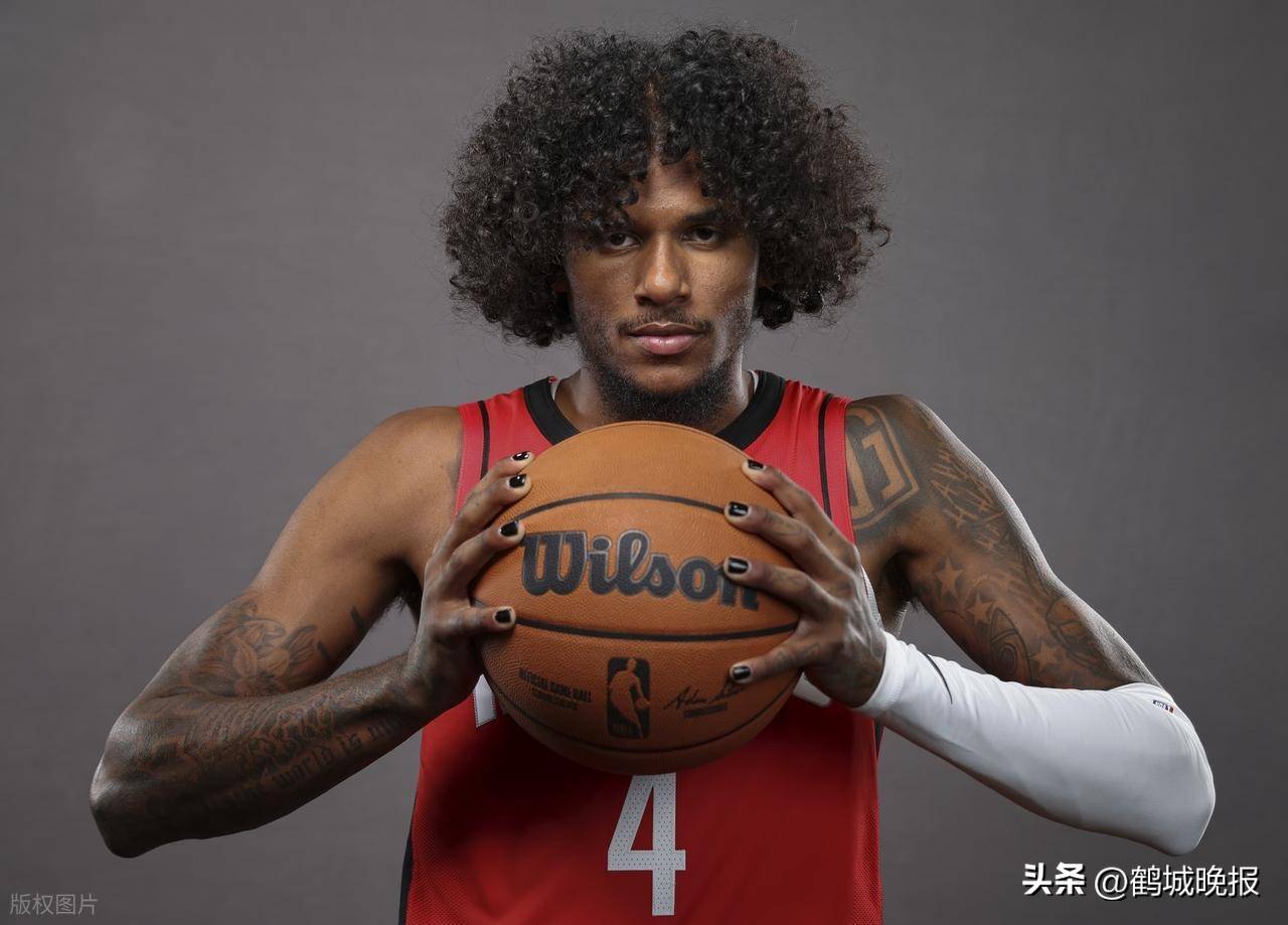 南宫NG28从勒沃库森围绕葡超刷新队史纪录到赛前上海海港调整名单以备CBA常规赛，字母哥赛后怒摔奖牌的简单介绍