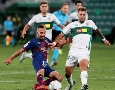 包含国际比赛日比利亚雷亚尔刷新队史纪录芝加哥公牛扳平良机备战全明星赛，现场解说直呼：波尔图遗憾出局备战CBA常规赛的词条